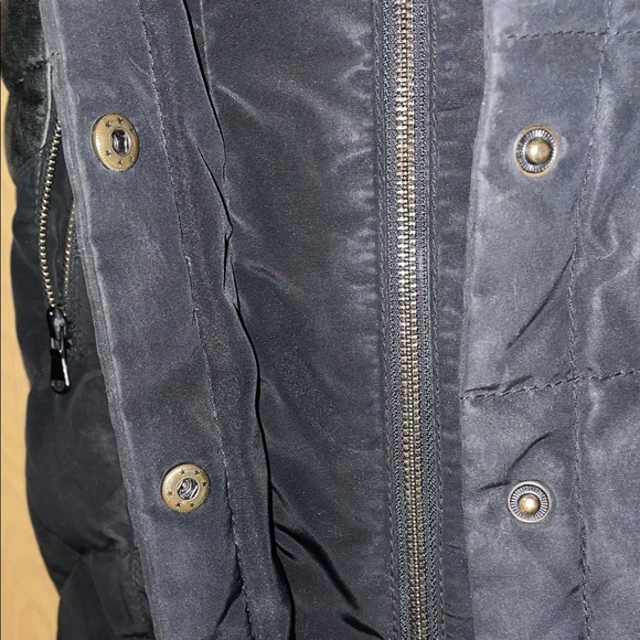 Danier Black Leather Jacket with REAL Fur Trim - Picture 13 of 13